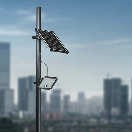 Слънчев LED прожектор с яркост 4800 лм, дистанционно управление, датчик за движение